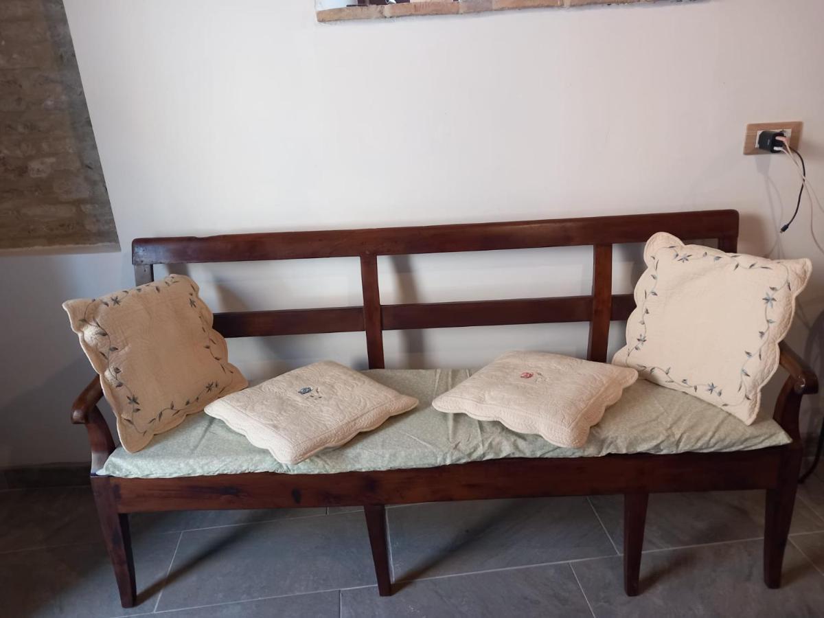 Casa Borgo Fonte Villa Castelleone di Suasa Luaran gambar