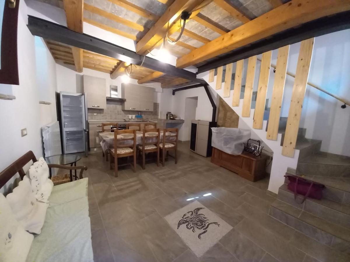 Casa Borgo Fonte Villa Castelleone di Suasa Luaran gambar