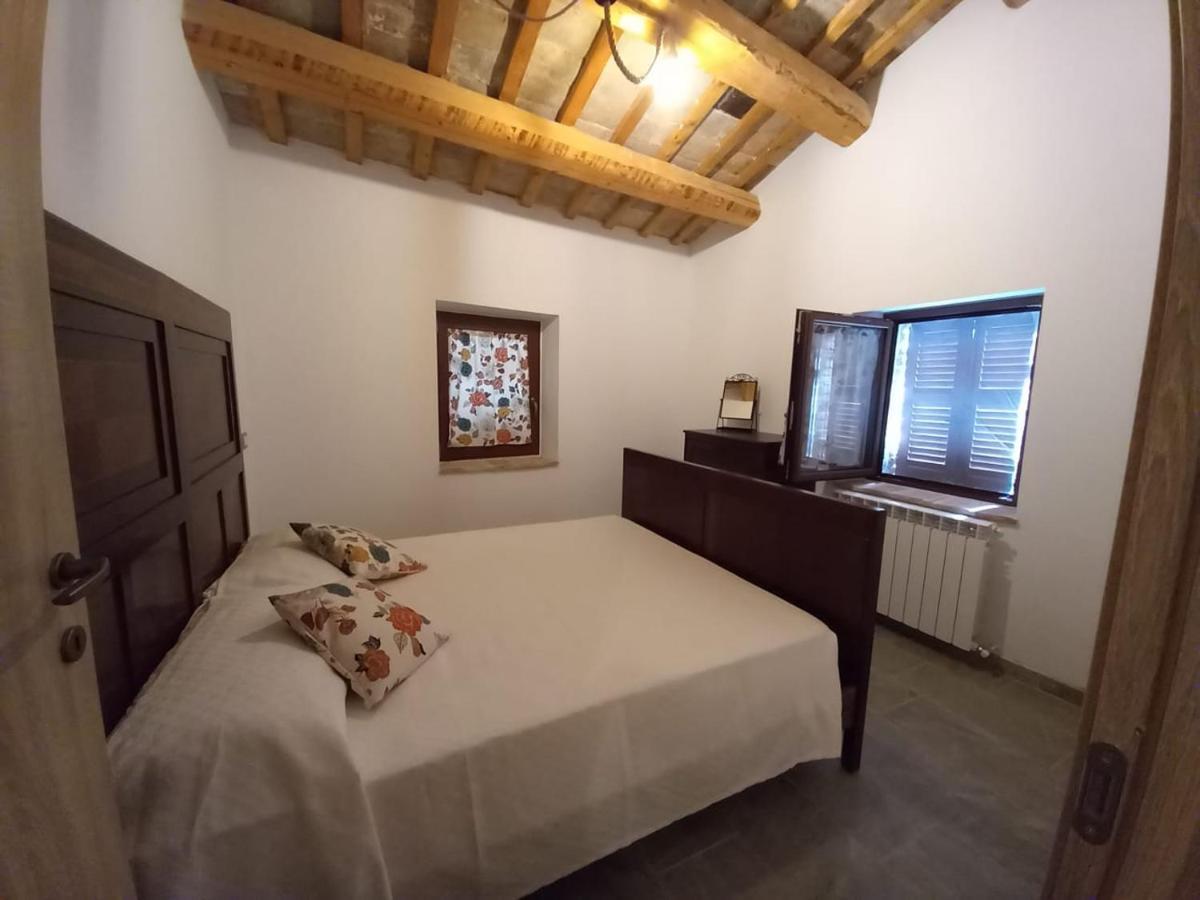 Casa Borgo Fonte Villa Castelleone di Suasa Luaran gambar