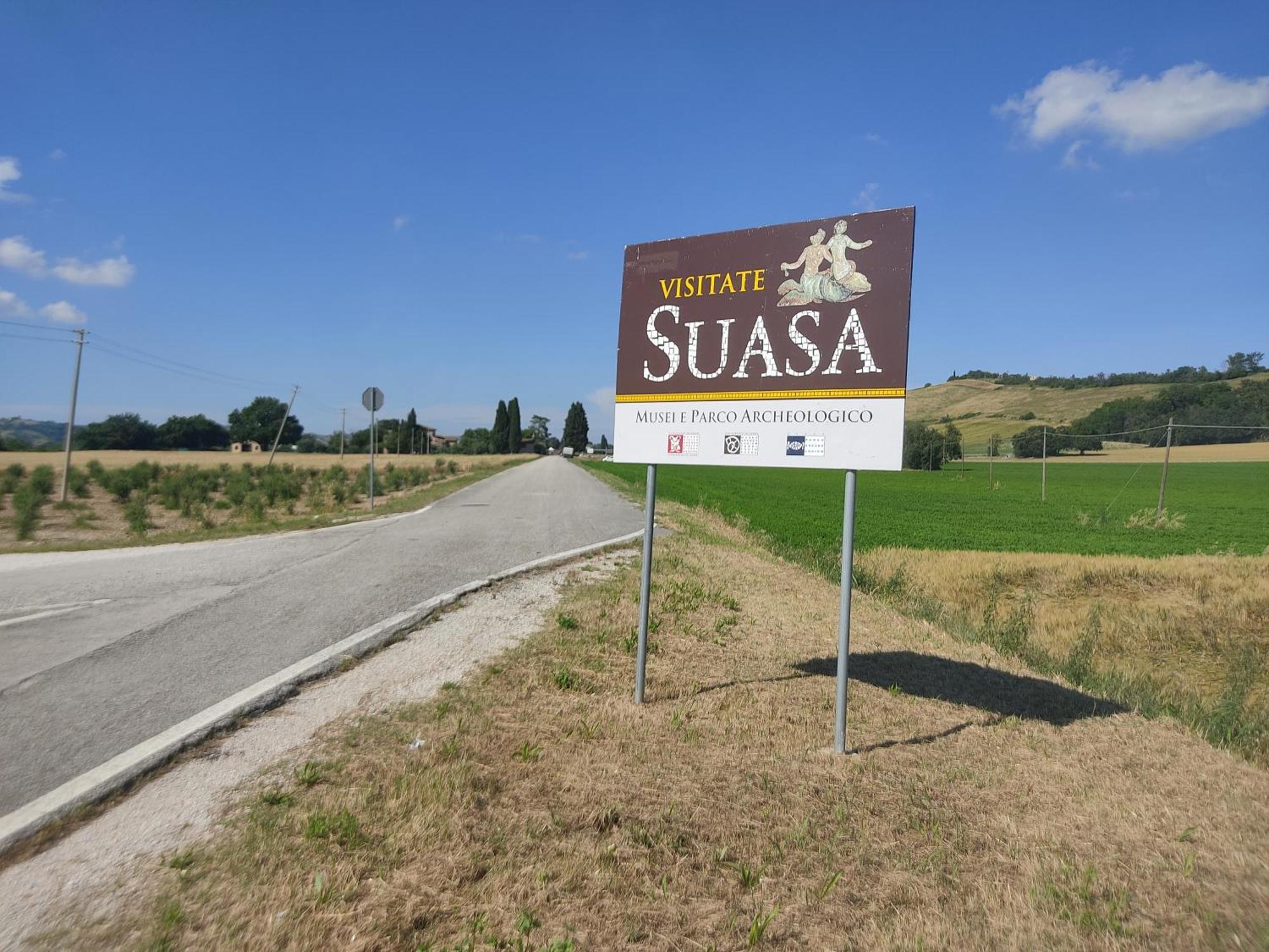 Casa Borgo Fonte Villa Castelleone di Suasa Luaran gambar